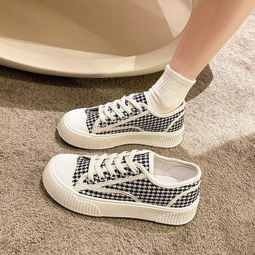 Damen Modische Sneaker mit sportlichem Design und verstärkter Sohle EB