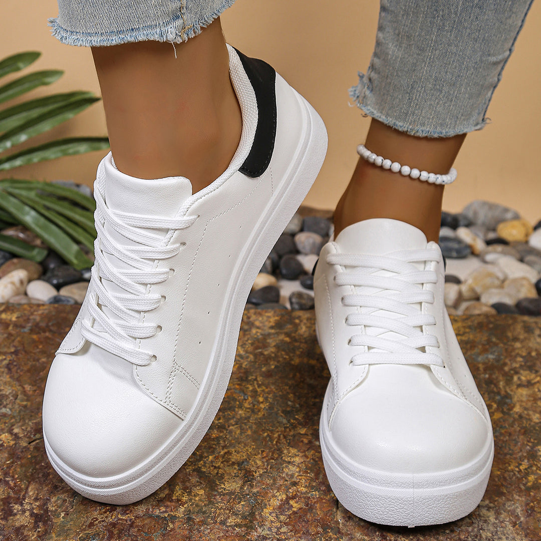 Damen Sneakers mit sportlichem Design und atmungsaktiver Sohle EB