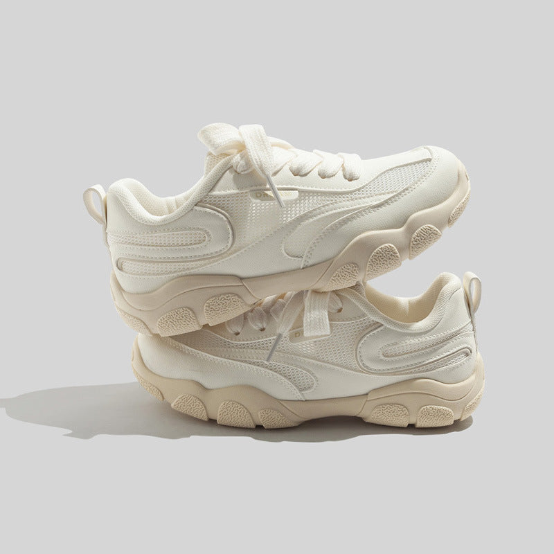 Damen Sportliche Sneakers mit atmungsaktiver Mesh-Konstruktion und dämpfender Sohle EB