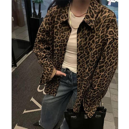 Damen Oversized Hemdjacke im modischen Leopardenmuster EB