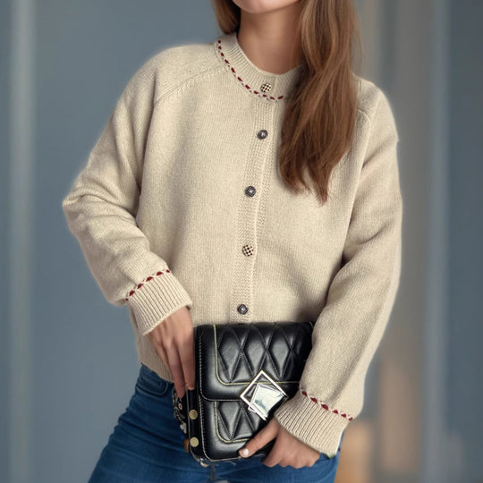 Damen Strickjacke mit dekorativen Knopfdetails und breiten Ärmeln EB