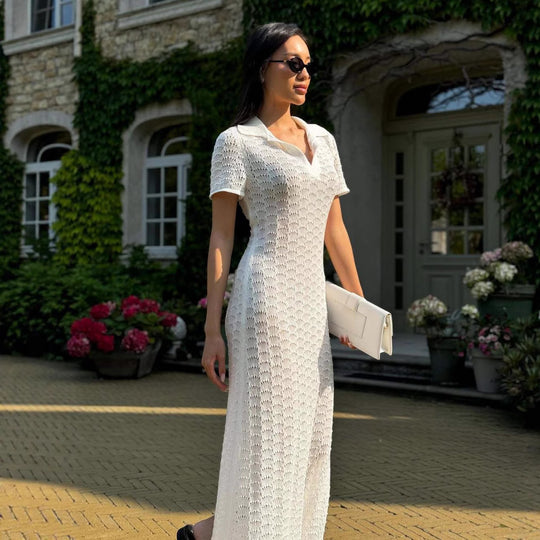 Damen Strickkleid mit raffiniertem Lochmuster und Polo-Kragen EB