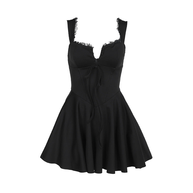 Damen schickes Kurzkleid mit Spitzenelementen und tailliertem Design EB