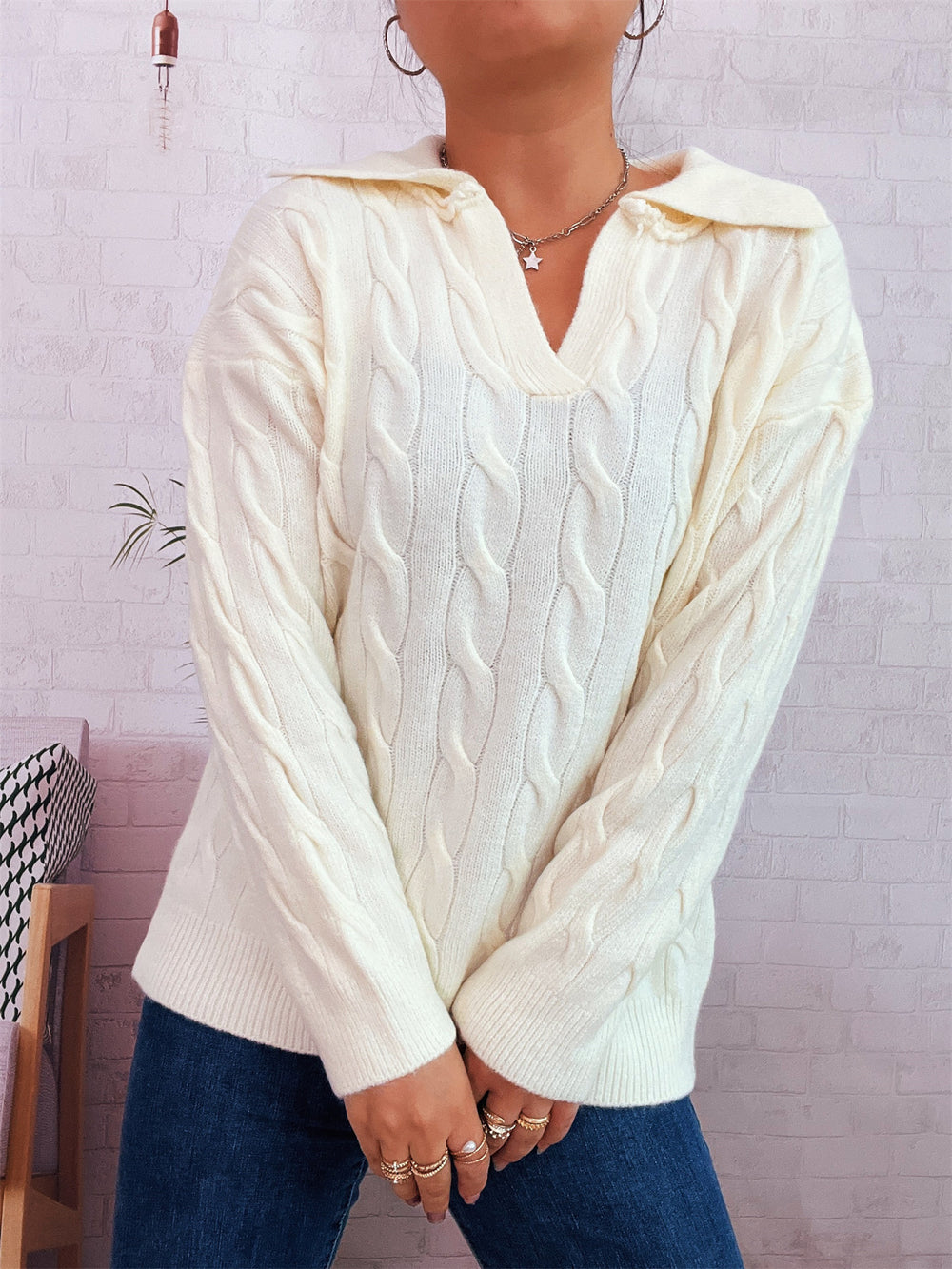 Damen Grobstrickpullover mit farbenfrohem Zopfdesign und klassischem Kragen EB