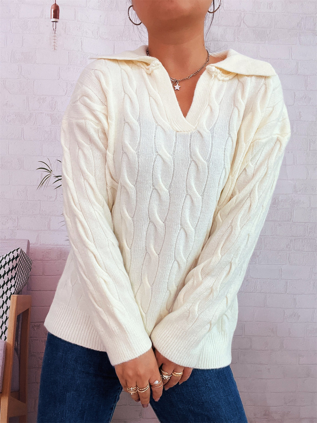 Damen Grobstrickpullover mit farbenfrohem Zopfdesign und klassischem Kragen EB
