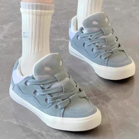 Damen Sneakers mit einzigartigem Schnürsystem und weicher Sohlenkonstruktion EB