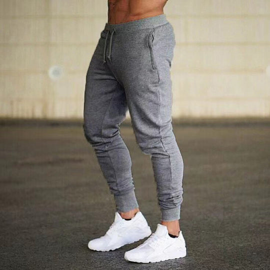 Herren bequeme Jogginghose mit modernem Schnitt und elastischem Bund EB