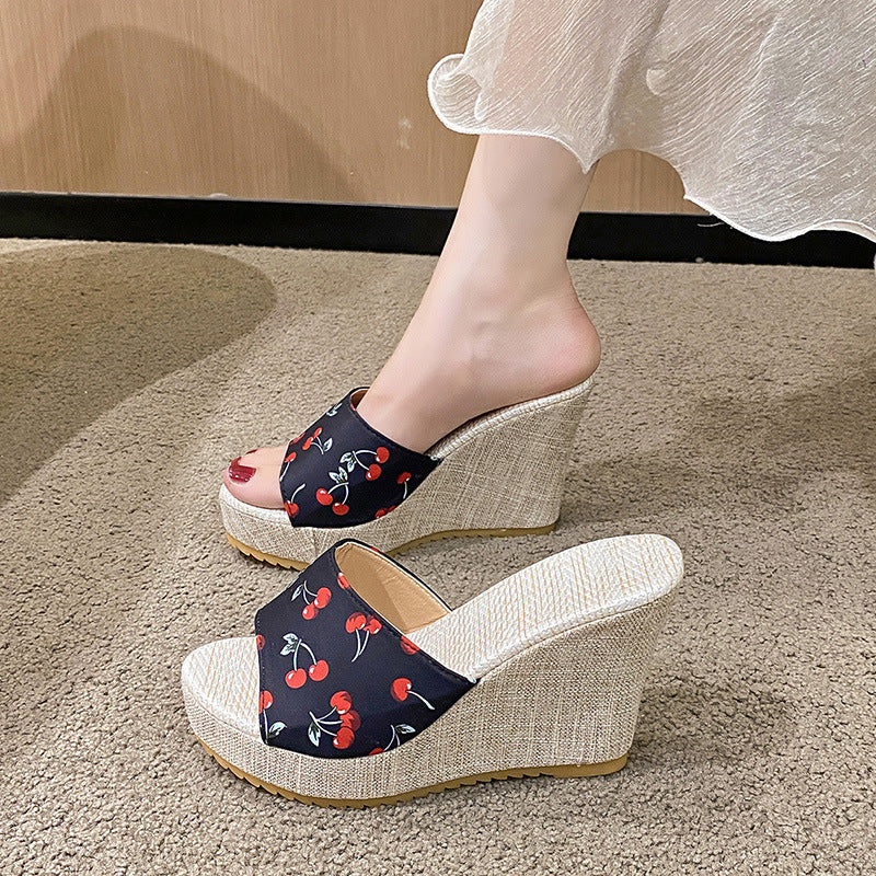 Damen Wedge-Pantoletten mit fruchtigem Muster und rutschfester Sohle EB