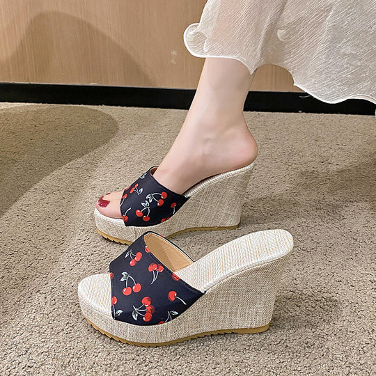Damen Wedge-Pantoletten mit fruchtigem Muster und rutschfester Sohle EB