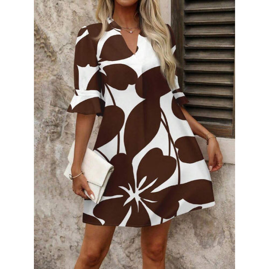 Damen Sommerkleid mit modischem Floral-Design EB