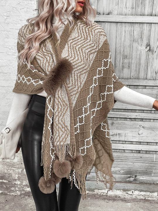 EB | Cape Schal Cardigan Wolle Strick Übergröße Fransen Saum V-Ausschnitt Boho Stil