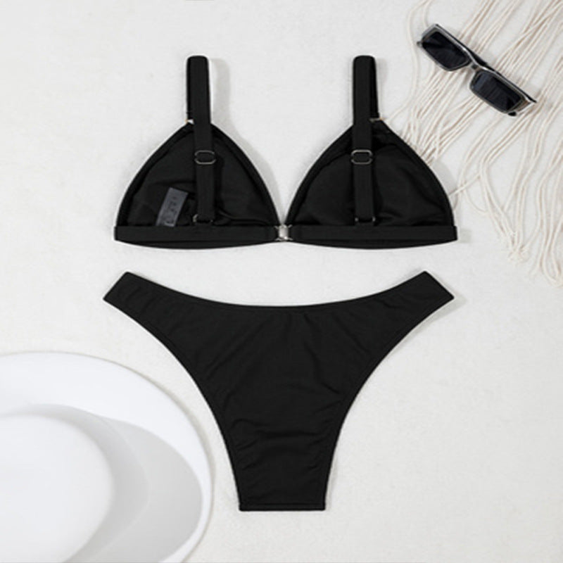 Damen Triangel-Bikini mit eleganten Ringakzenten EB