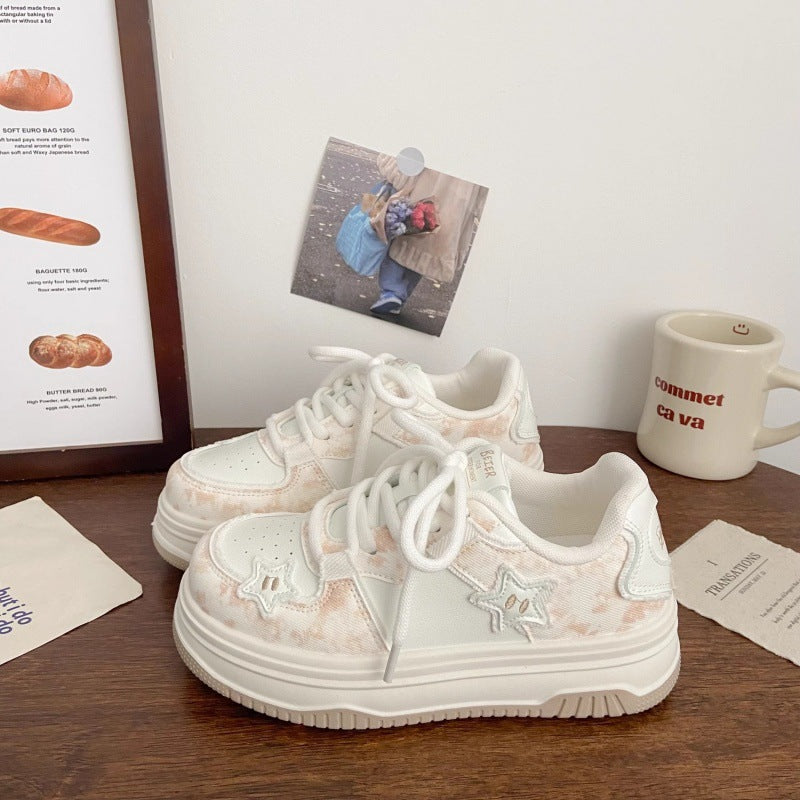 Damen Sneakers mit modischen Stern-Applikationen und dämpfender Sohle EB
