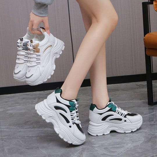Damen Sportliche Sneakers mit innovativem Schnürsystem und federleichter Dämpfung EB