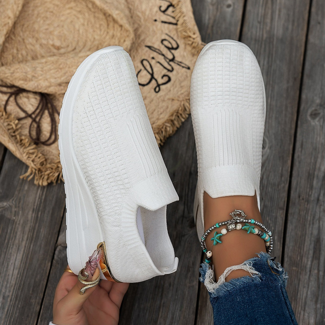 Damen Moderne Slip-On Sneakers mit modischem Strick-Design und bequemer Wedge-Sohle EB