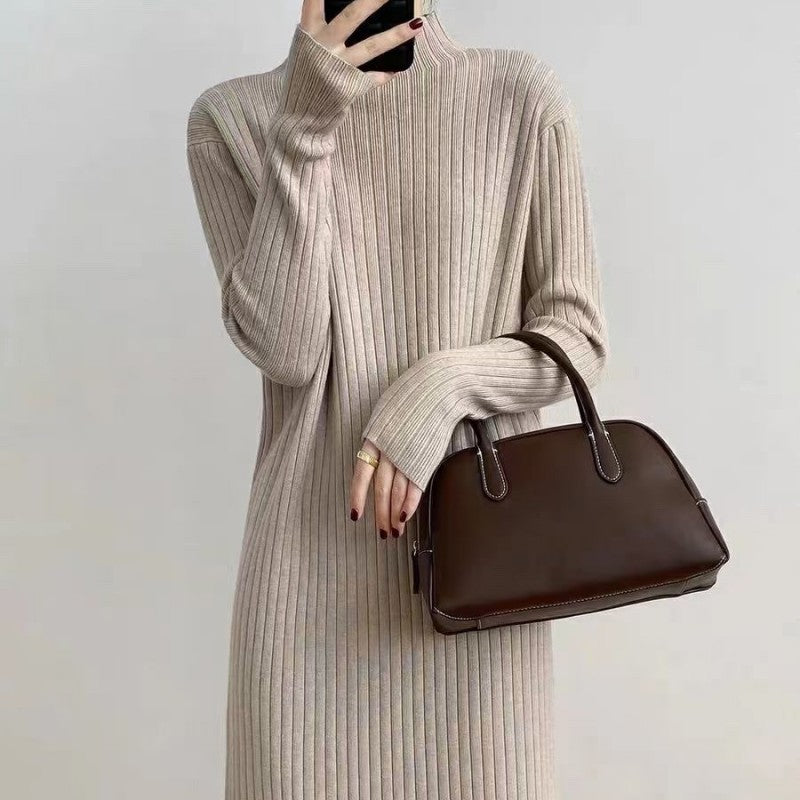 Damen Strickkleid mit hohem Kragen und Rippenstruktur EB