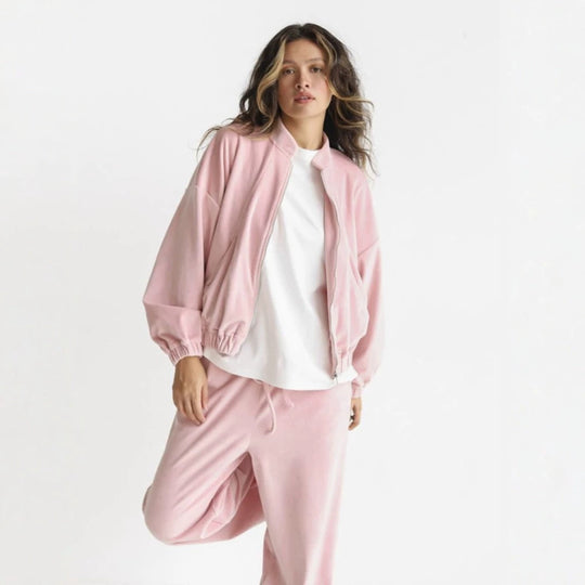 Damen ausgestelltes Velours-Jogginganzug-Set mit kurzer Reißverschlussjacke und hochtaillierter Kordelhose Eichborn Berlin