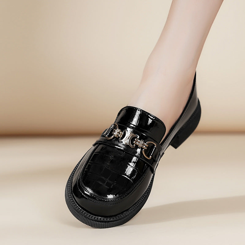 Damen Mokassins mit modischem Kettendetail EB