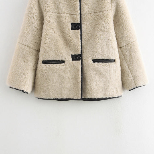Damen Kuscheljacke mit hochwertigem Kunstfell und praktischen Taschen EB