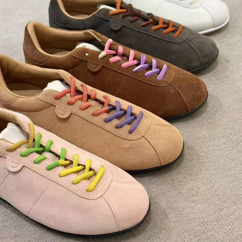 Damen modische Suede Sneakers mit farbigen Schnürsenkeln EB