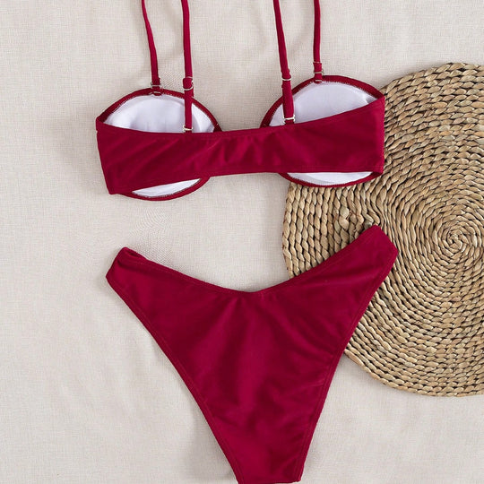 Damen Bandeau-Bikini mit modischem Schnitt und verstellbaren Trägern EB