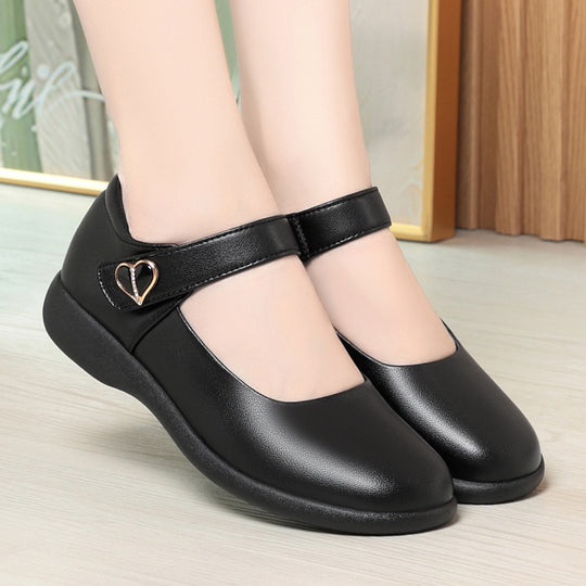 Damen Komfortable Mary Jane Ballerinas mit atmungsaktiven Perforationen und verstellbarem Riemen EB