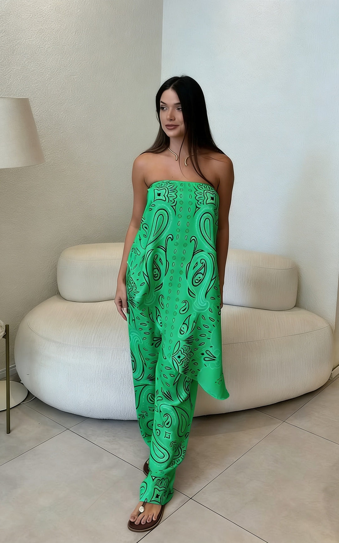 Damen lässiger Jumpsuit mit weitem Schnitt und stylischem Muster EB