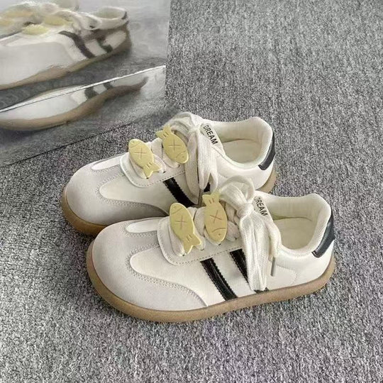 Damen Sneakers im lässigen Alltagsdesign mit spielerischen Applikationen EB
