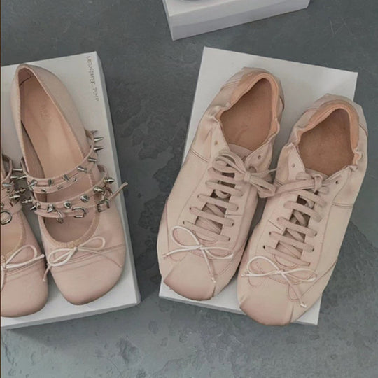 Damen Komfortable Sneaker mit elastischen Schnürdetails EB