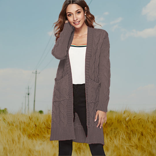 Damen Strickmantel mit großen Taschen und eleganten Zopfmustern EB