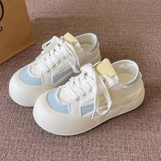 Damen Sneakers im modernen Design mit verspielten Elementen EB