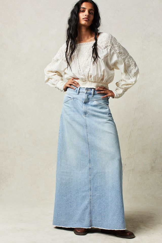 Damen Maxirock aus schwarzem Denim mit seitlichen Taschen und lässigem Schnitt EB