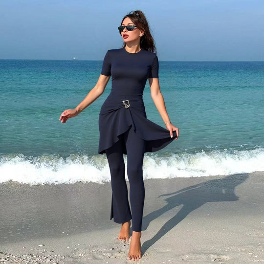 Damen eleganter Schwimmanzug mit asymmetrischem Rock und figurbetonendem Design EB
