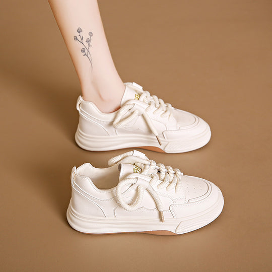 Damen Sportliche Sneakers mit atmungsaktivem Obermaterial und modischen Akzenten EB