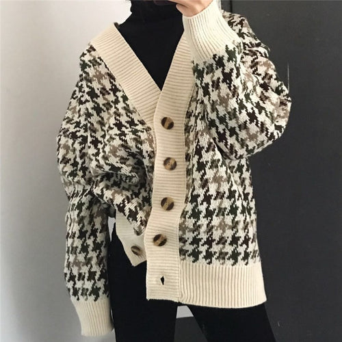 Damen Strickjacke mit modernem Hahnentrittmuster und knöpfbarem Design EB