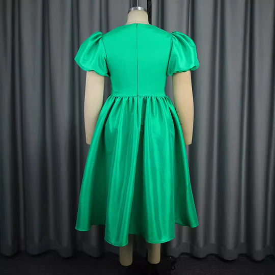 Damen Abendkleid mit modischen Puffärmeln und einzigartigem Cut-Out-Design EB
