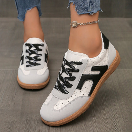 Damen Retro-Sneaker mit Gummisohle, leichtem Textilfutter und Komfortfußbett EB