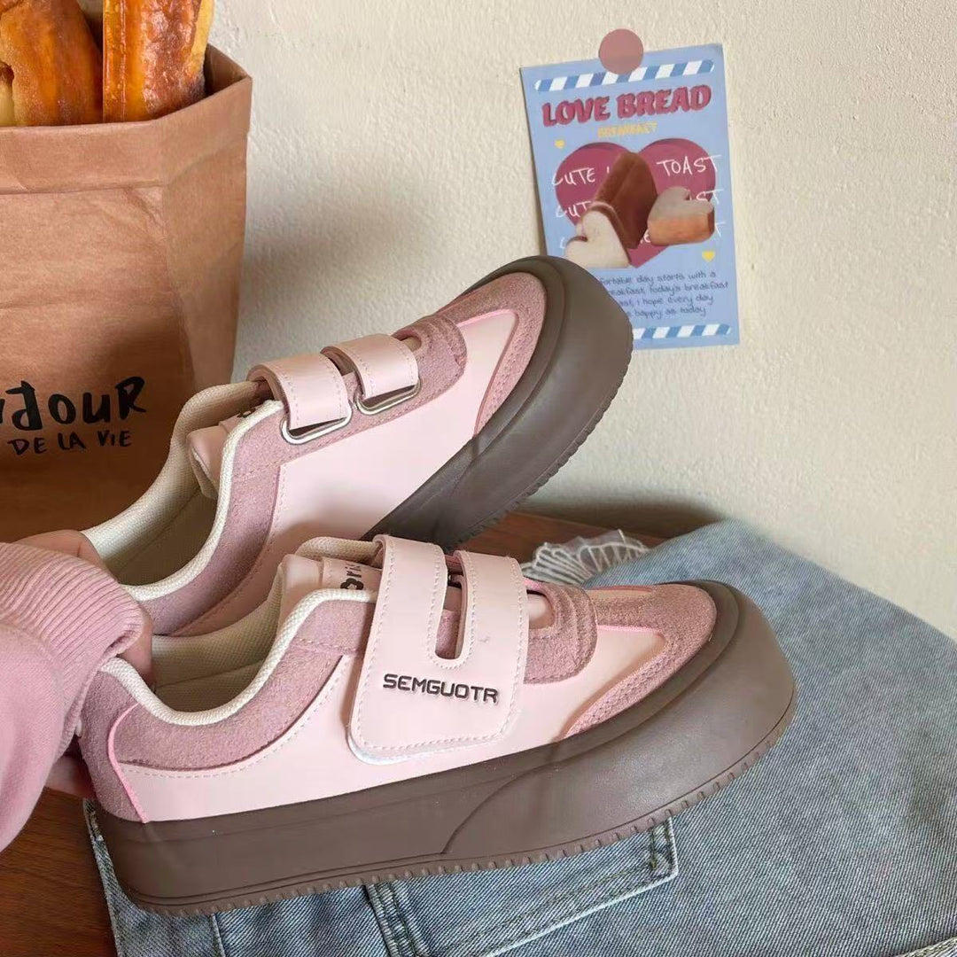 Damen Bequeme Sneaker mit doppeltem Klettverschluss und dämpfender Sohle EB