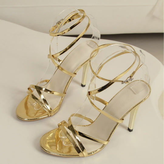 Damen Glamouröse High-Heel Sandalen mit verzierten Riemen und elegantem Glanz EB