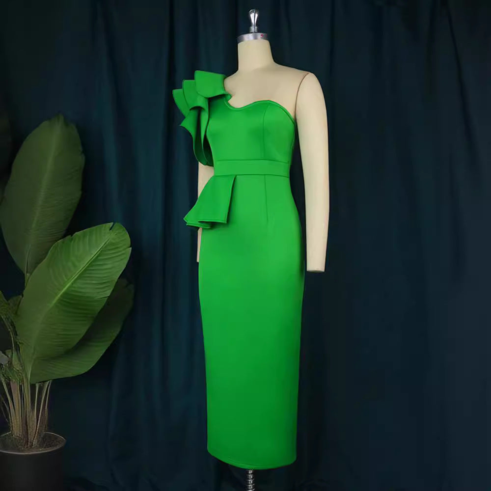 Damen Elegantes One-Shoulder Kleid mit voluminösem Rüschendetail EB