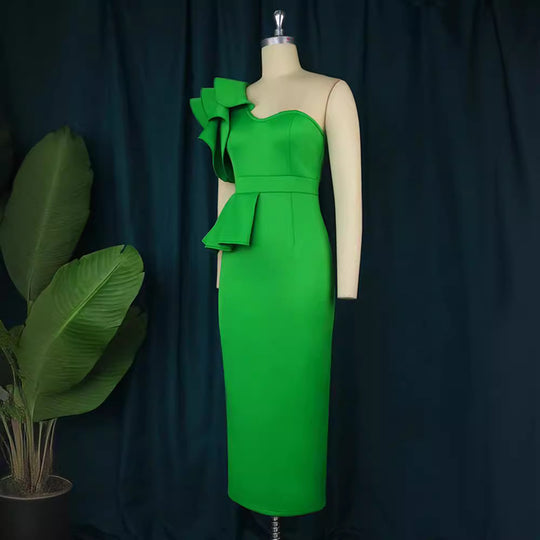 Damen Elegantes One-Shoulder Kleid mit voluminösem Rüschendetail EB