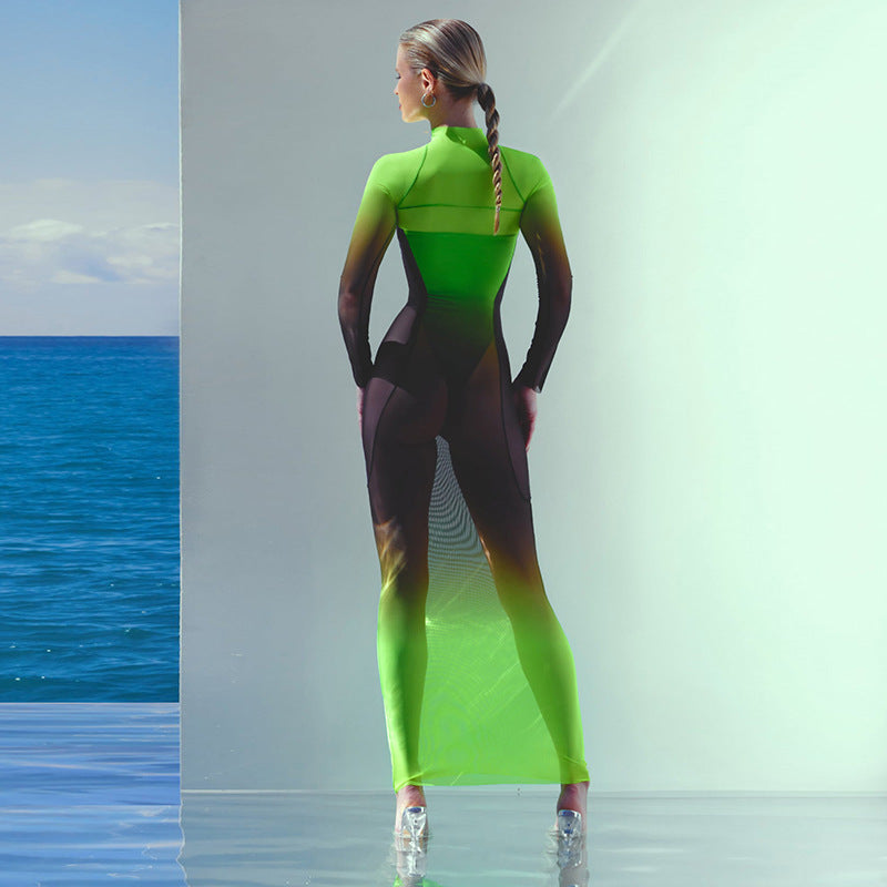 Damen Elegantes und figurbetontes Sportkleid mit hohem Kragen EB