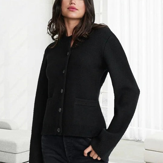 EB | Stylische Strickjacke mit Knöpfen