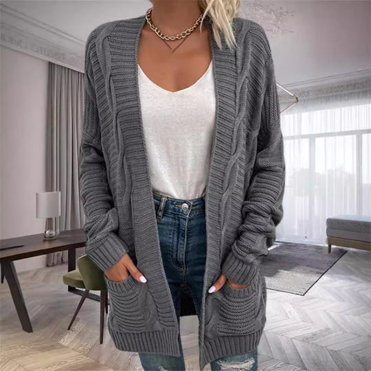 Damen Grobstrickcardigan mit seitlichen Taschen und feinem Muster EB