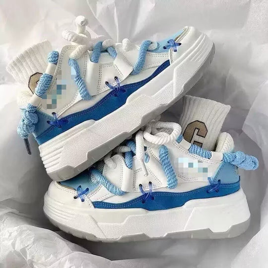 Damen Sportliche Sneakers mit innovativen Akzenten und rutschfester Sohle EB