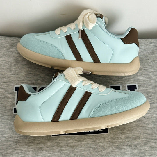 Damen Sportliche Sneakers mit weichem Obermaterial und atmungsaktiven Einsätzen EB
