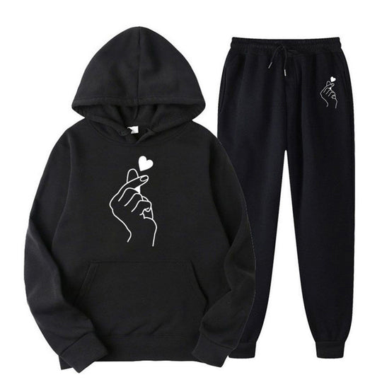 Damen Jogginganzug mit kreativem Herzmotiv und bequemer Passform EB