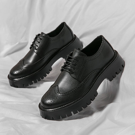 Herren Schnürschuhe mit modischem Broguemuster von EB