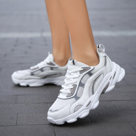 Damen sportive Komfort-Sneaker mit atmungsaktivem Obermaterial und dämpfender Sohle EB