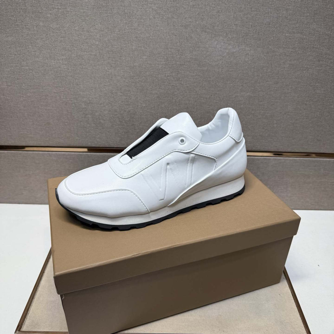 Damen Modische Slip-On Sneakers mit elastischem Einstieg und rutschfester Sohle EB